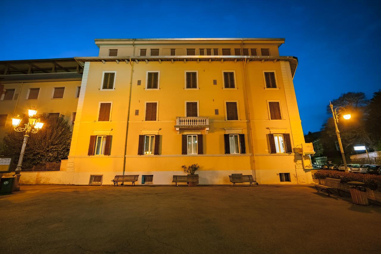 Hotel Astoria & Ninfea Spa Фиджи Экстерьер фото