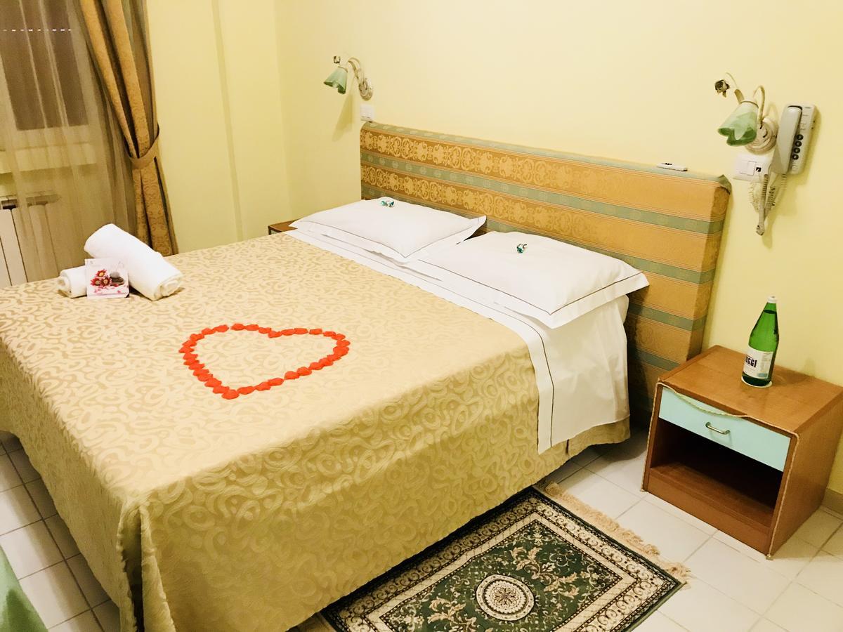 Hotel Astoria & Ninfea Spa Фиджи Экстерьер фото