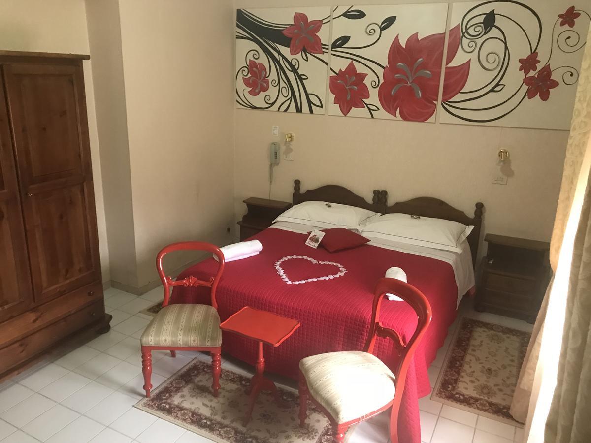 Hotel Astoria & Ninfea Spa Фиджи Экстерьер фото