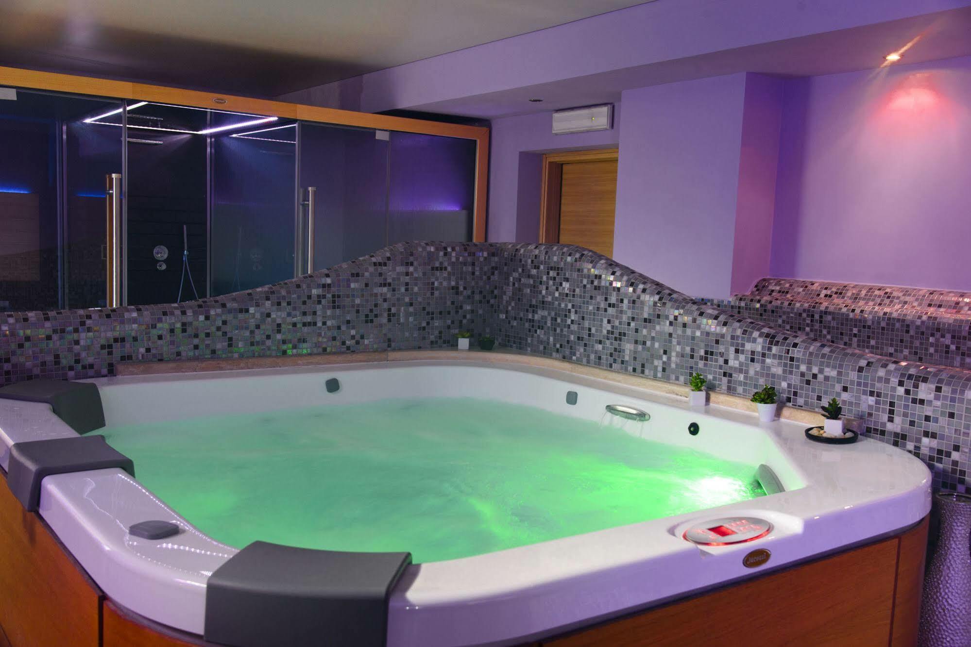 Hotel Astoria & Ninfea Spa Фиджи Экстерьер фото